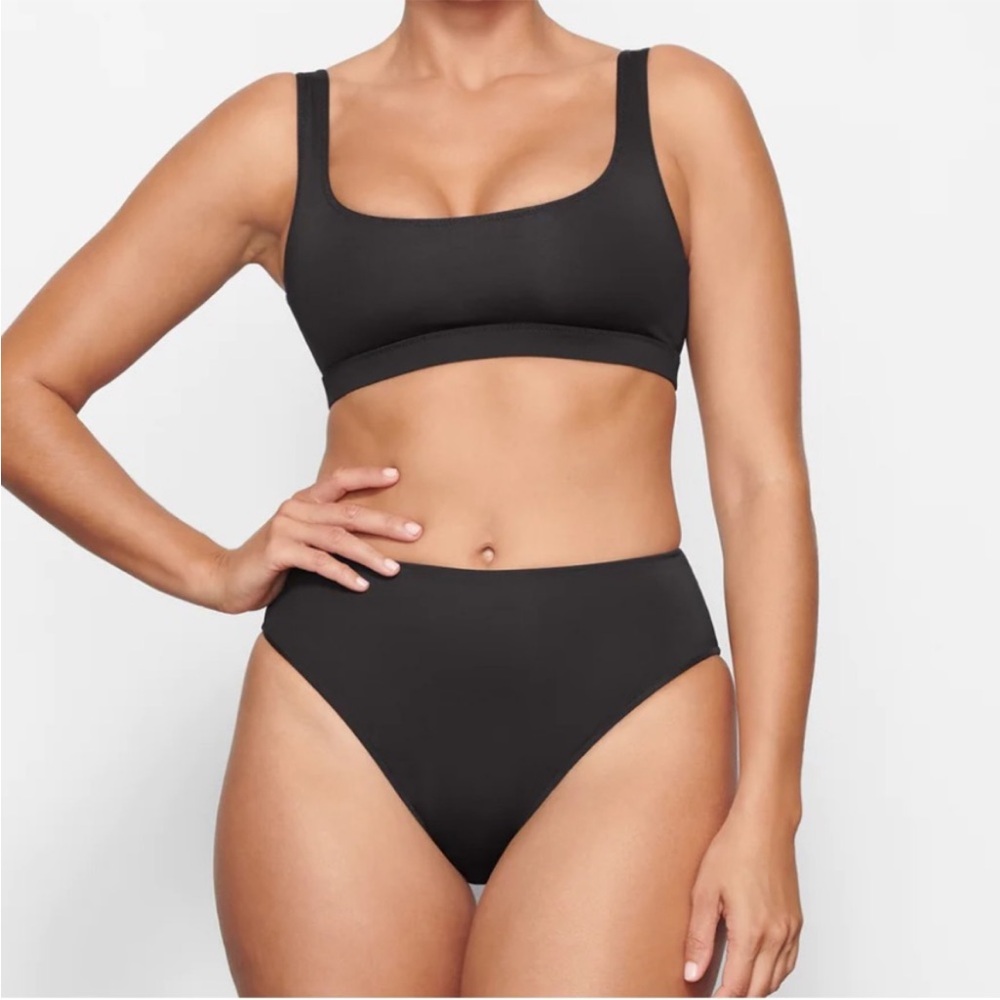 🖤5/$25  NEW 2 pc Black High-Waisted and Classic Bikini Bottoms set M 2